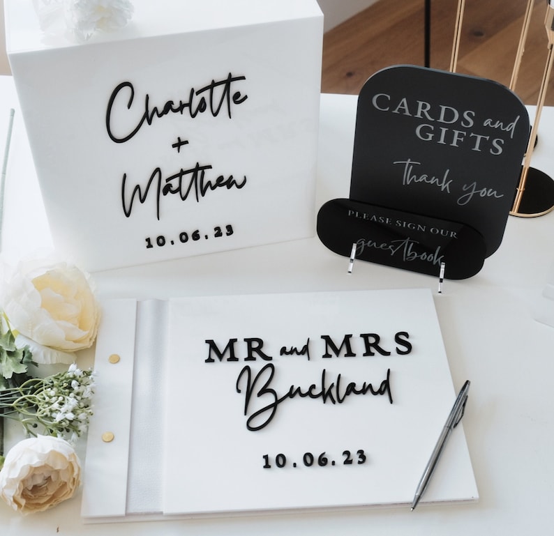 Personalized Guest Book - White Card Box for Wedding 3D