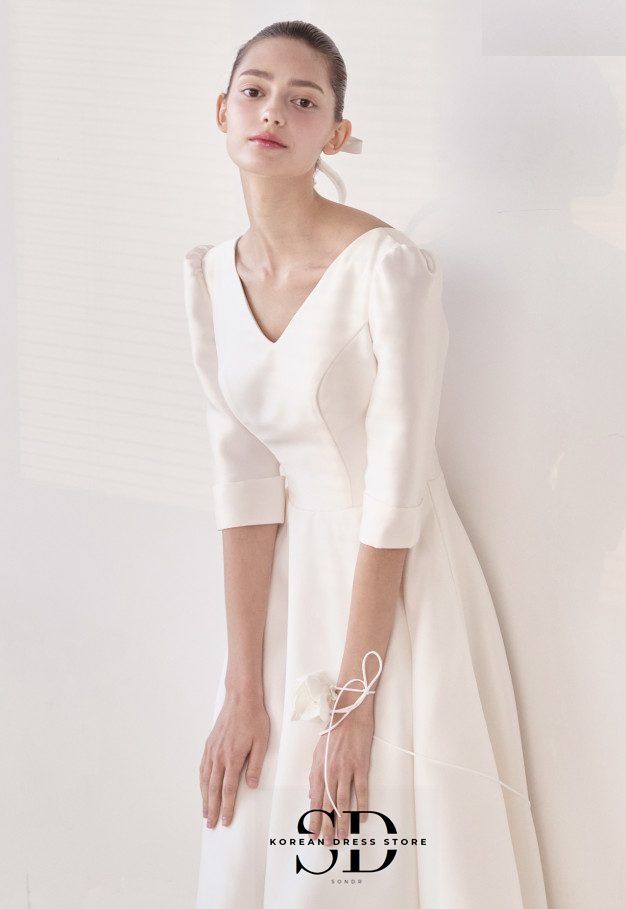 Sondr V-Neck Satin Half Sleeve - Wedding Qq recension och pris